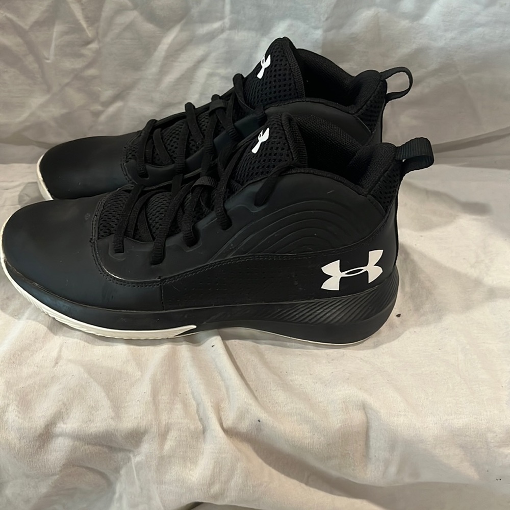 under armor basketball shoes